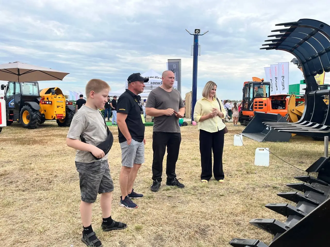 Lonking  «День Сибирского поля 2025»: мощь, технологии, эффективность!