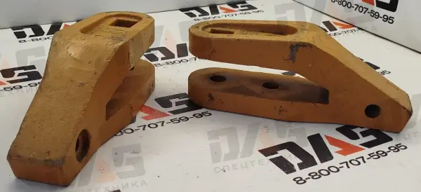 Адаптер коронки на ковш (крепление болты) СDM833 оригинал