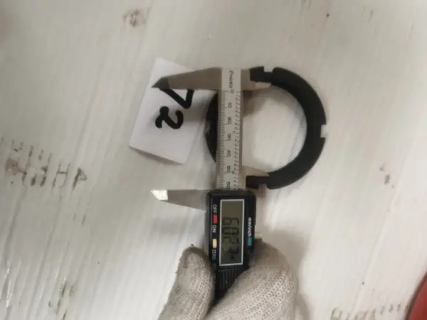 Гайка крепления ступицы колеса