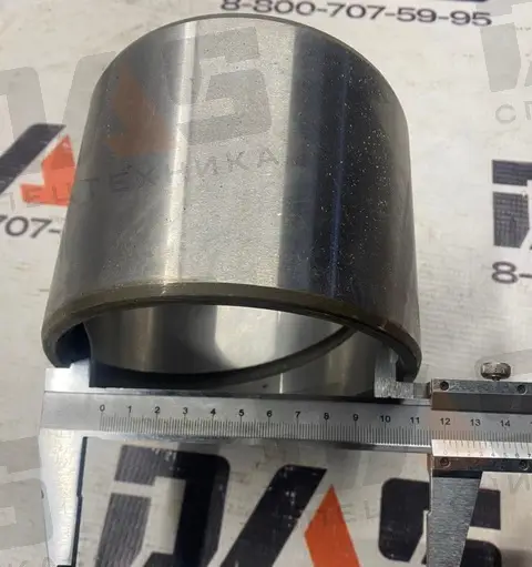 Втулка D=120х135 мм, L=104 мм (центральная коромысла)
