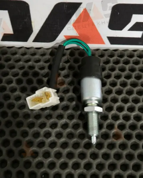 Выключатель стоп сигнала