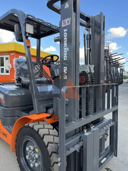 Дизельный вилочный погрузчик Lonking LG30DT