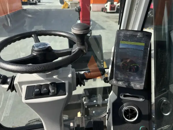 Экскаватор Профессионал PB210W (колесный) купить в Барнауле