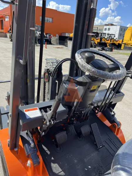 Дизельный вилочный погрузчик Lonking FD20T