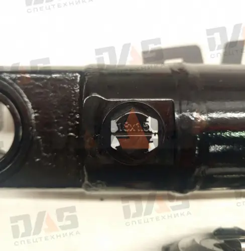 Гидроцилиндр наклона ковша CDM307/308 оригинал