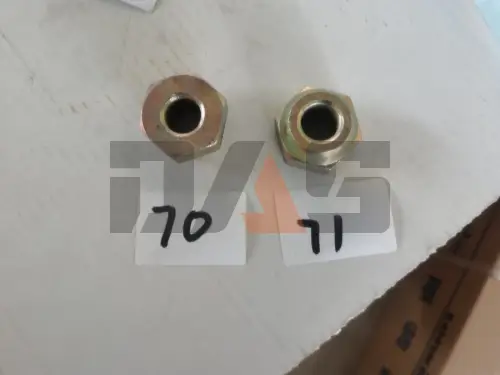 Гайка крепления переднего колеса (2-2,5 т)