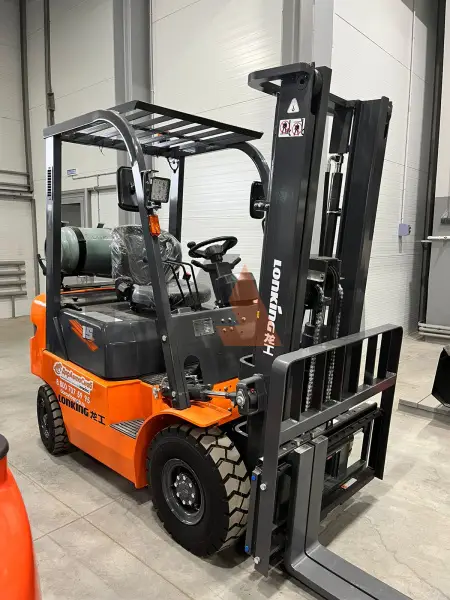 Газобензиновый вилочный погрузчик Lonking LG15GLT