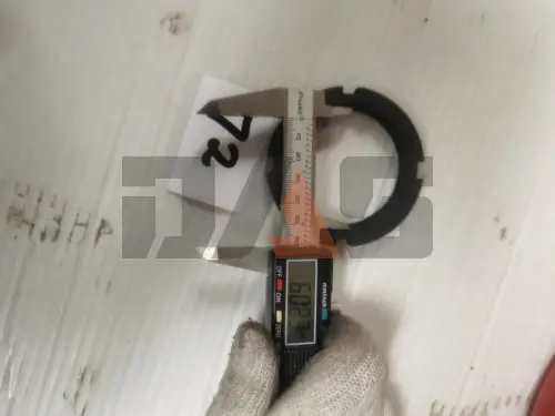 Гайка крепления ступицы колеса