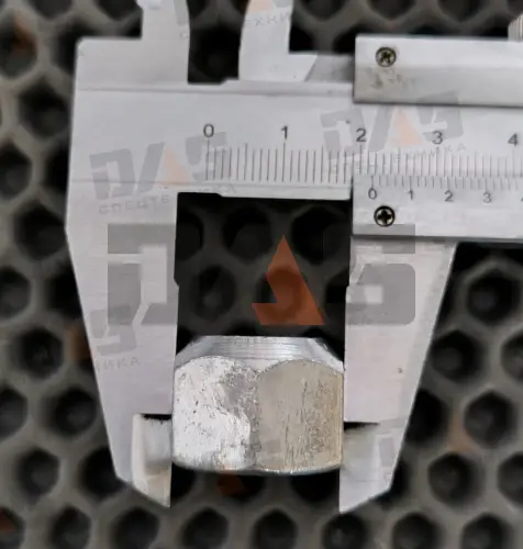 Гайка крепления заднего колеса