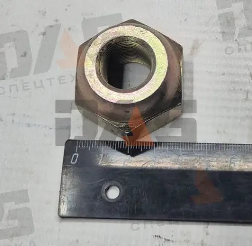 Гайка крепления переднего колеса (3-3,5 т), заднего колеса (5-8 т)