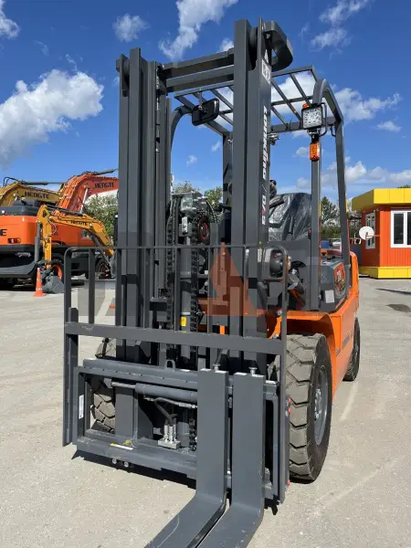 Дизельный вилочный погрузчик Lonking FD20T