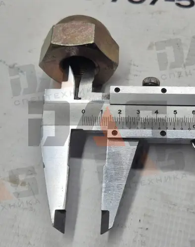 Гайка крепления переднего колеса (3-3,5 т), заднего колеса (5-8 т)