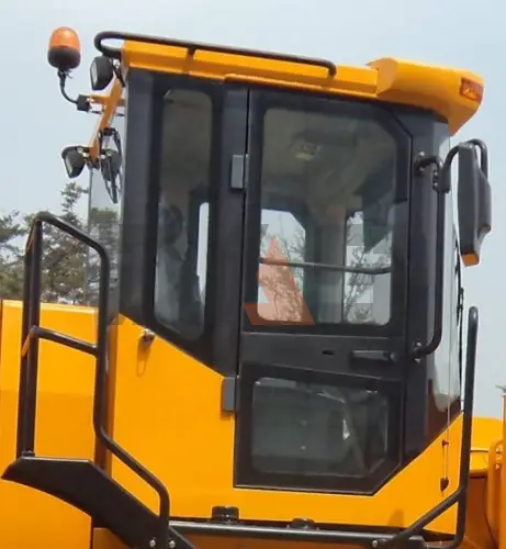 Кабина CDM856